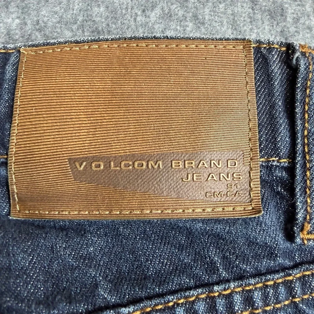Volcom Jeans Mens 36 Blue Solver Modern Straight Dark Wash Cotton Denim A193181V